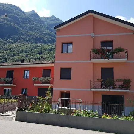 Alexandra Apartment Megolo di Mezzo