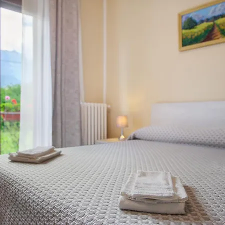 Alexandra Appartement Megolo di Mezzo