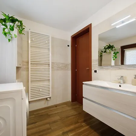 Alexandra Appartement Megolo di Mezzo