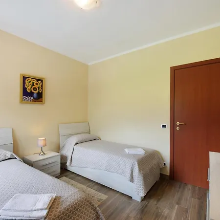 Alexandra Apartamento Megolo di Mezzo